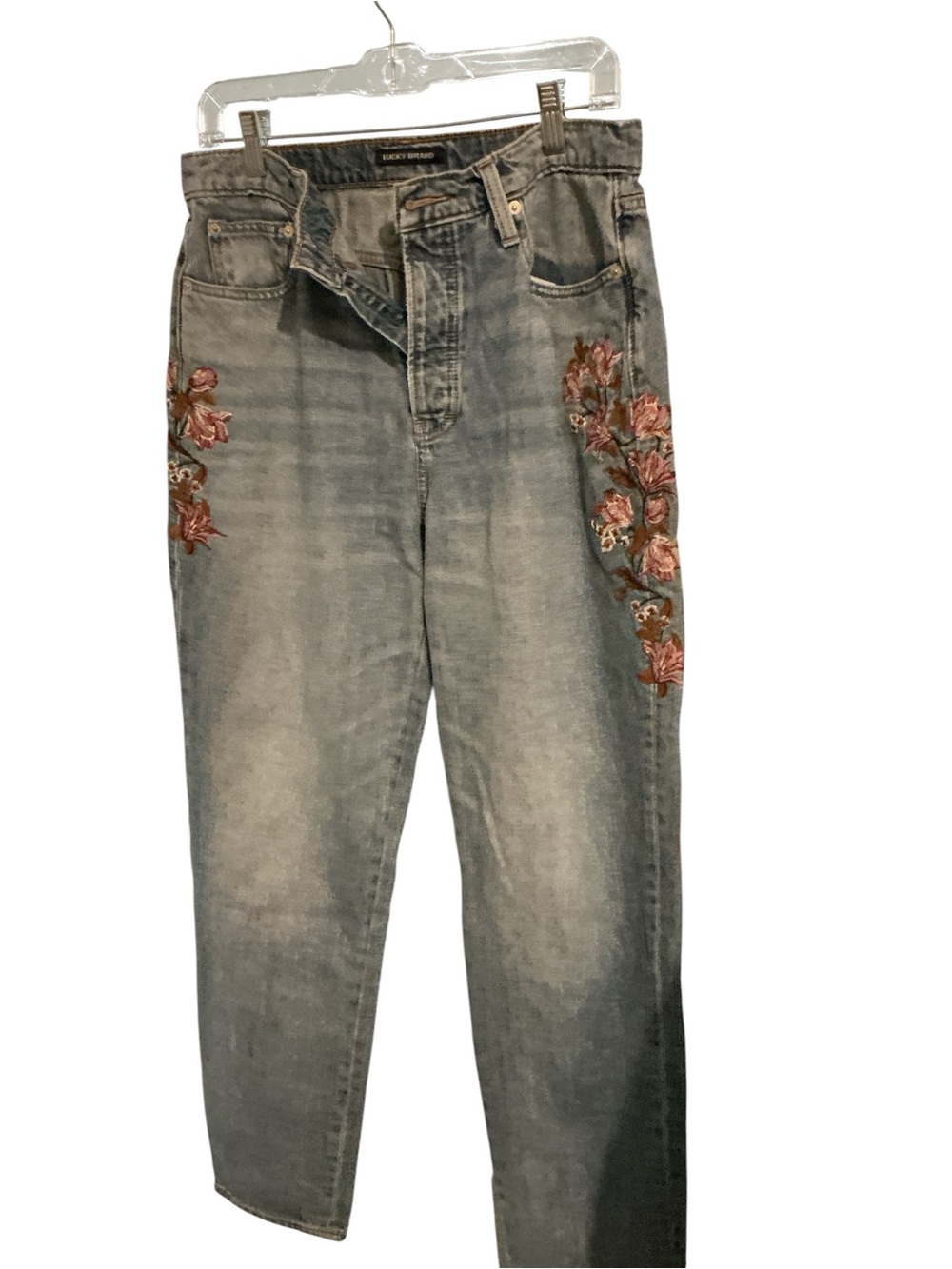 Lucky brand Light Blue Denim Mom Jeans with Contrast Stitching